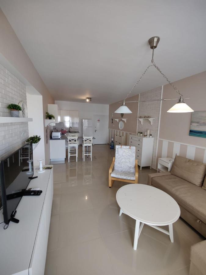 Aurelius Pool Apartments In Caesar Resort & Spa Perivolia tou Trikomou Esterno foto